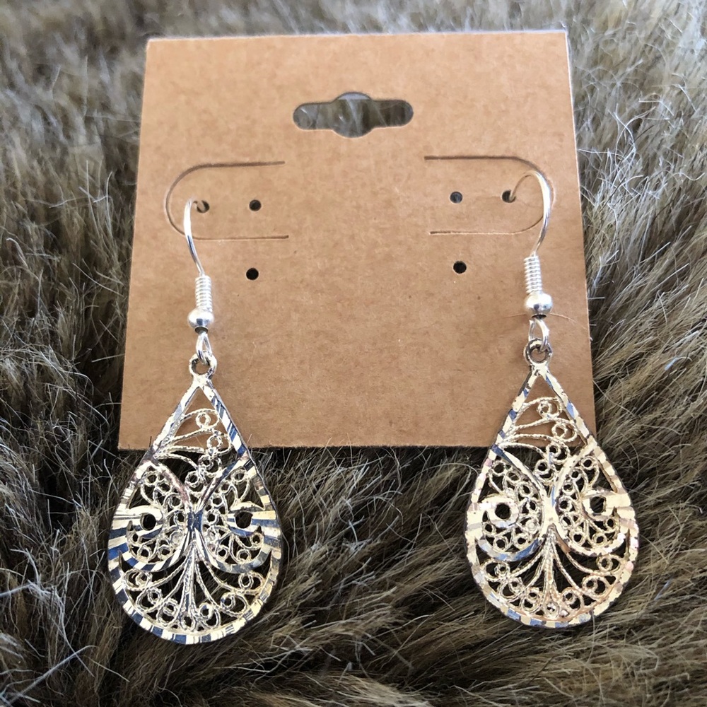 Vintage 925 diamond cut filigree disc earrings